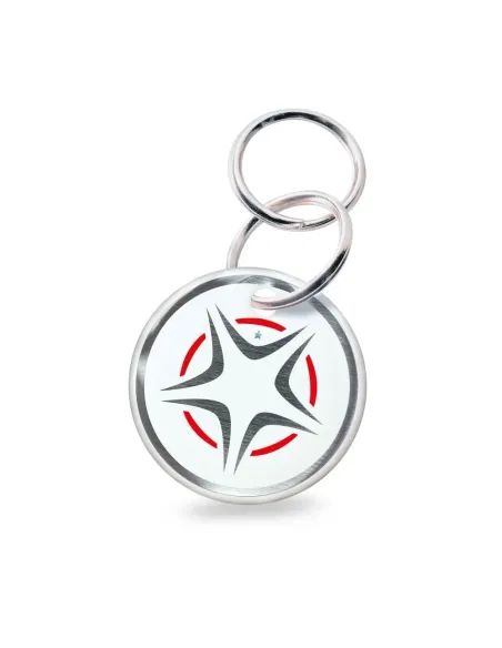 Tic-Clip fastgøres til halsbåndet eller selen med de medfølgende ringe.